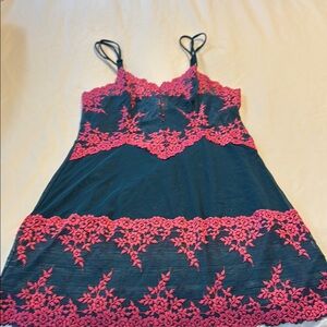 Elegant Lace Trim Chemise - Black and Pink